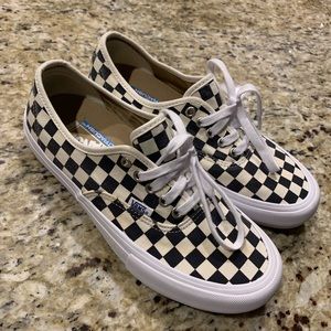 vans authentic checkerboard ultracush